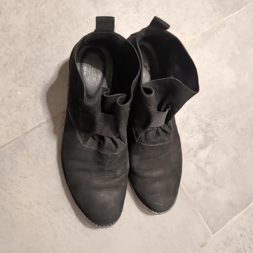 Eileen Fisher Black Nubuck Leather Boots 8